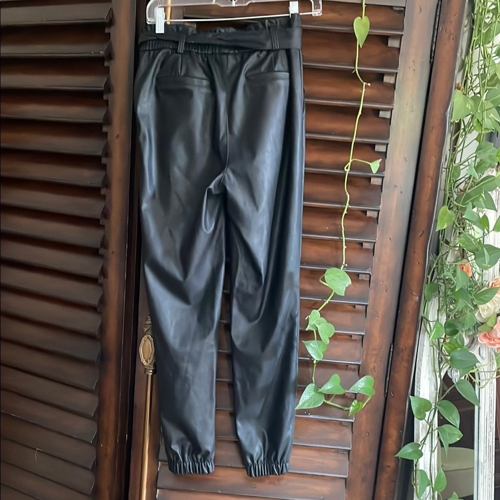 Guess NWOT Black Faux Leather Jogger Pants XS - Picture 8 of 9